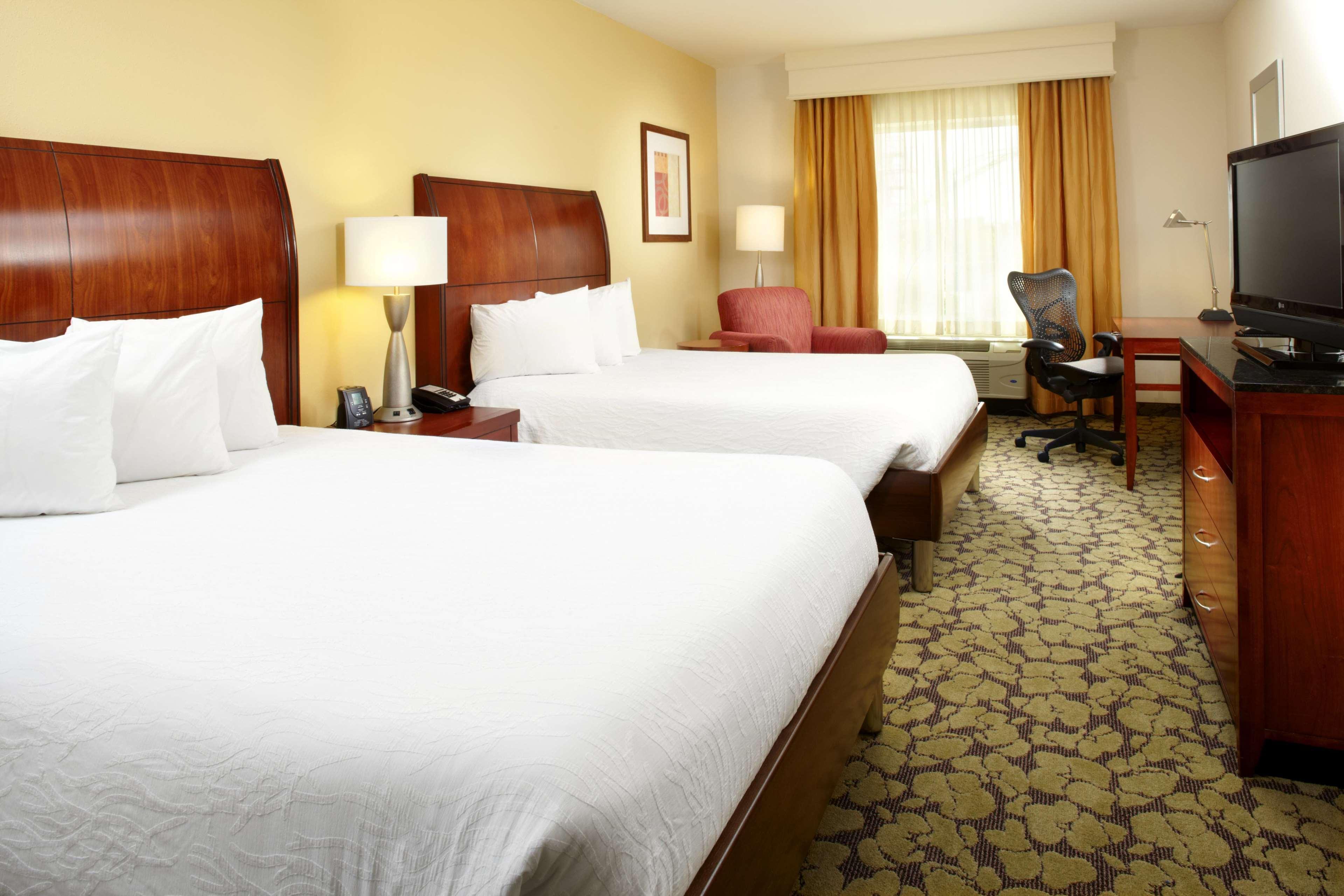 Hilton Garden Inn Dallas Arlington Exterior photo