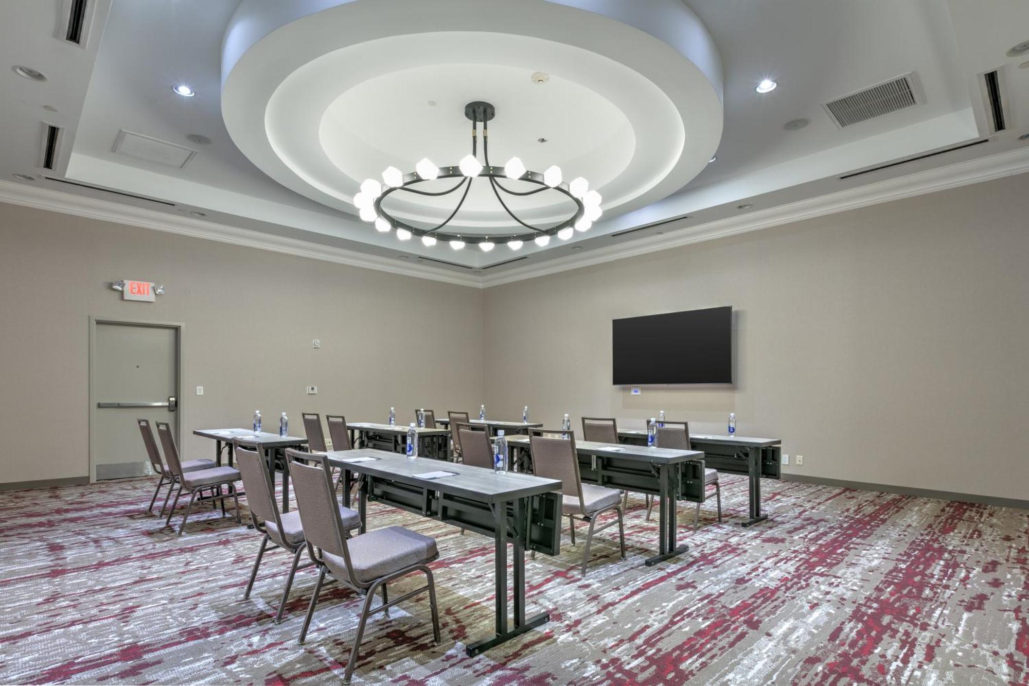 Hilton Garden Inn Dallas Arlington Exterior photo