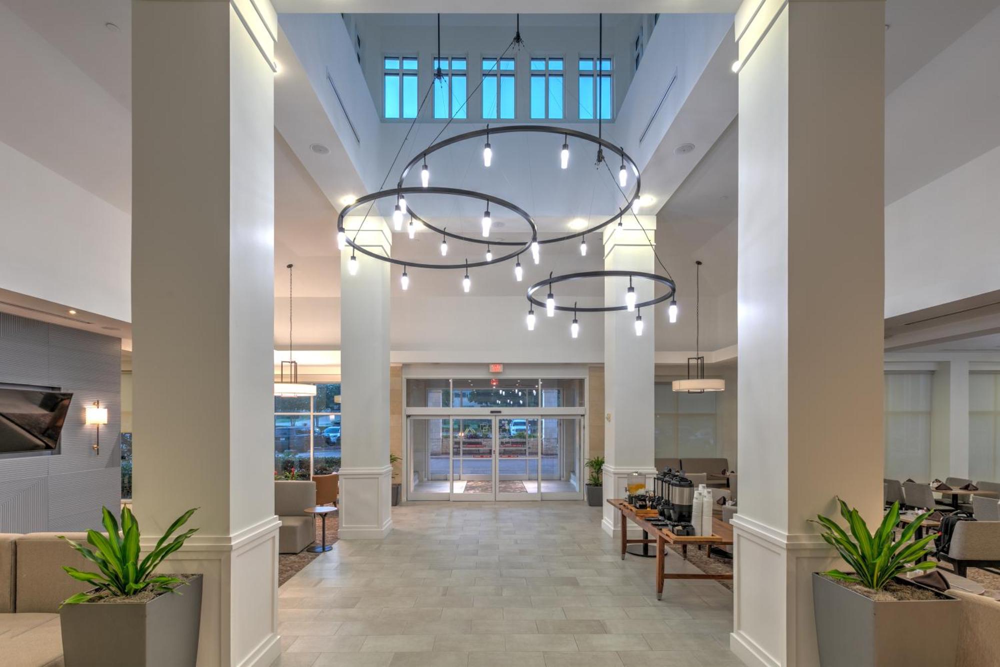 Hilton Garden Inn Dallas Arlington Exterior photo