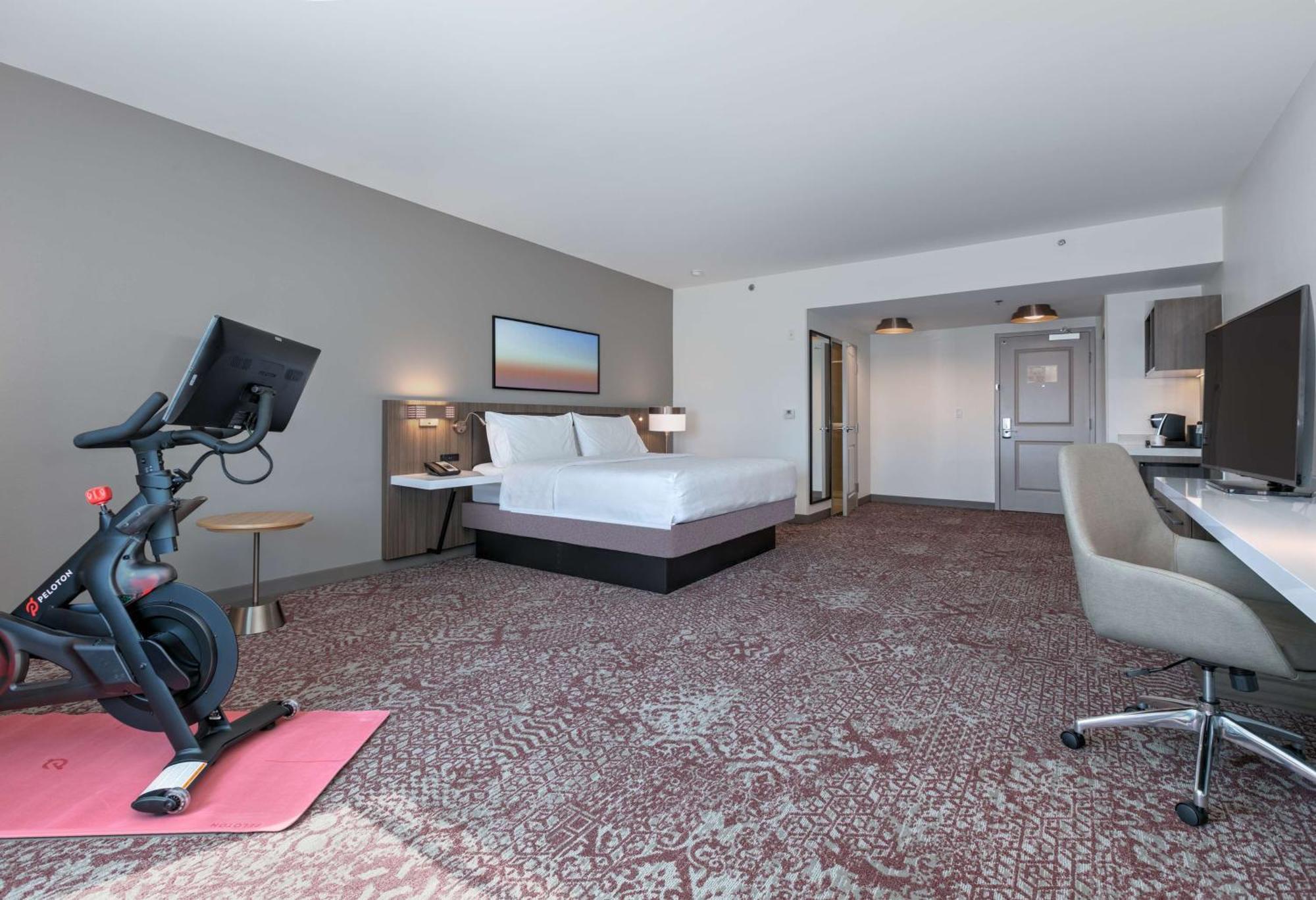 Hilton Garden Inn Dallas Arlington Exterior photo